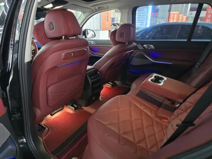 BMW X5 2025 Model xDrive30Li Exclusive Model M Sports Night Set – фото 9