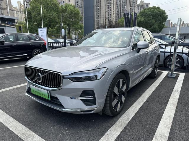 Volvo XC60 PHEV 2024 модификация T8 4WD Long Battery Li f e Pro Smart Elegance Deluxe Edition – фото 1