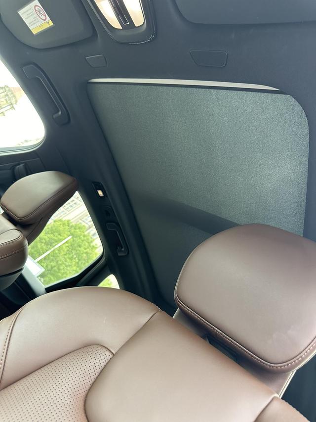 Volvo XC60 PHEV 2024 модификация T8 4WD Long Battery Li f e Pro Smart Elegance Deluxe Edition – фото 6