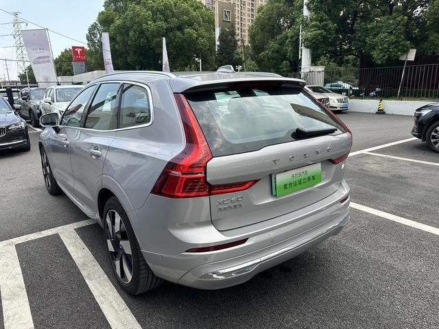 Volvo XC60 PHEV 2024 модификация T8 4WD Long Battery Li f e Pro Smart Elegance Deluxe Edition – фото 13
