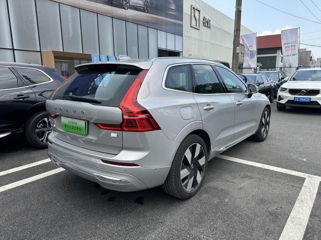 Volvo XC60 PHEV 2024 модификация T8 4WD Long Battery Li f e Pro Smart Elegance Deluxe Edition – фото 15