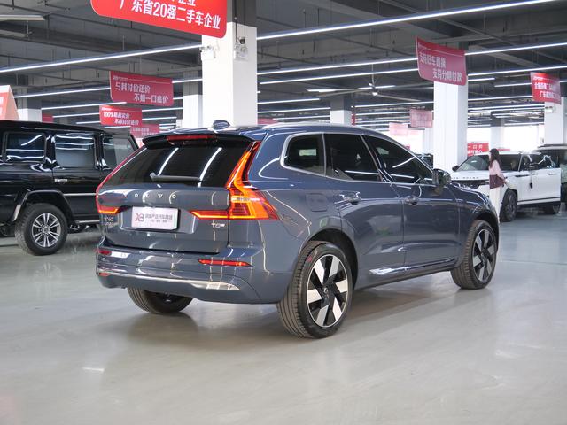 Volvo XC60 PHEV 2025 модификация T8 4WD Long Battery Li f e Pro Smart Range Deluxe Edition – фото 5