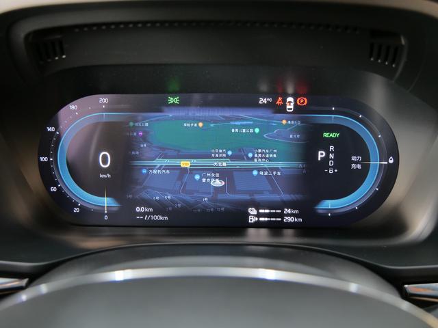 Volvo XC60 PHEV 2025 модификация T8 4WD Long Battery Li f e Pro Smart Range Deluxe Edition – фото 14