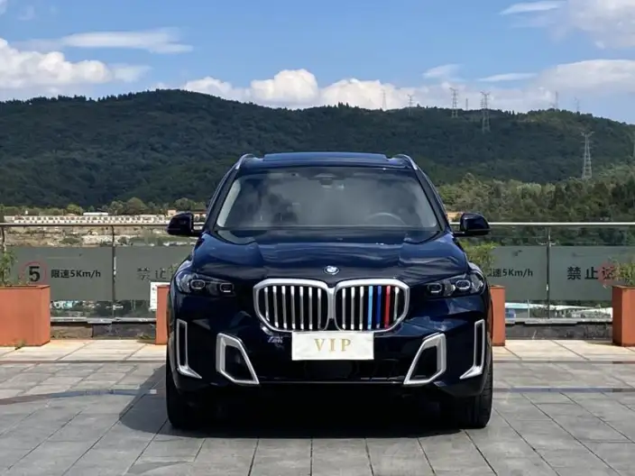 BMW X5 2025 Model xDrive30Li M Sports Night Set