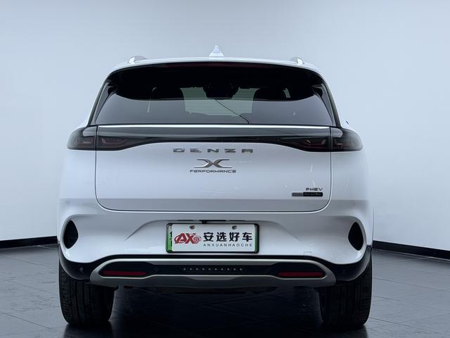 Denza X PHEV Модель 2020 года 2.0T Ultimate Edition