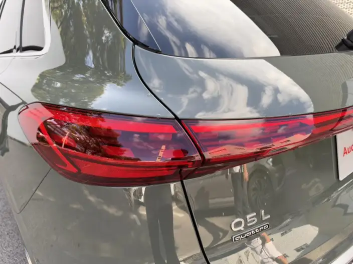 Audi Q5L 2026 Model 2.0T 10M Users Edition Edition – фото 8