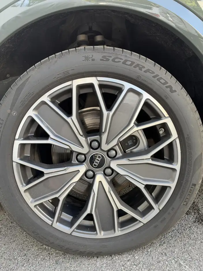 Audi Q5L 2026 Model 2.0T 10M Users Edition Edition – фото 10