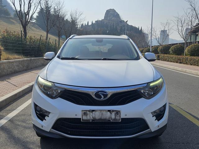 Southeast DX7 2015 модификация 1.5T Automatic Luxury