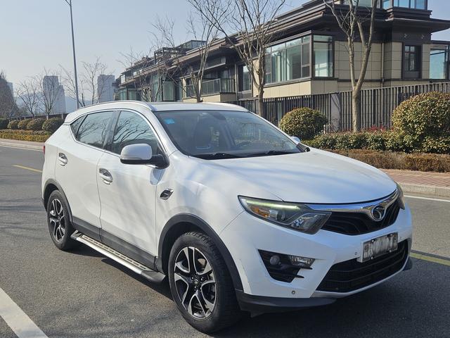 Southeast DX7 2015 модификация 1.5T Automatic Luxury