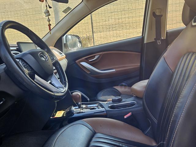 Southeast DX7 2015 модификация 1.5T Automatic Luxury – фото 8