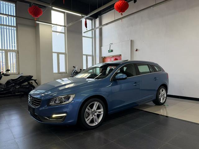 Volvo V60 2014 модификация комплектация T5 Smart Elegance Edition – фото 1