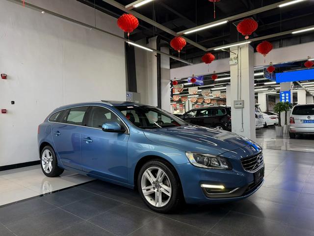 Volvo V60 2014 модификация комплектация T5 Smart Elegance Edition – фото 3