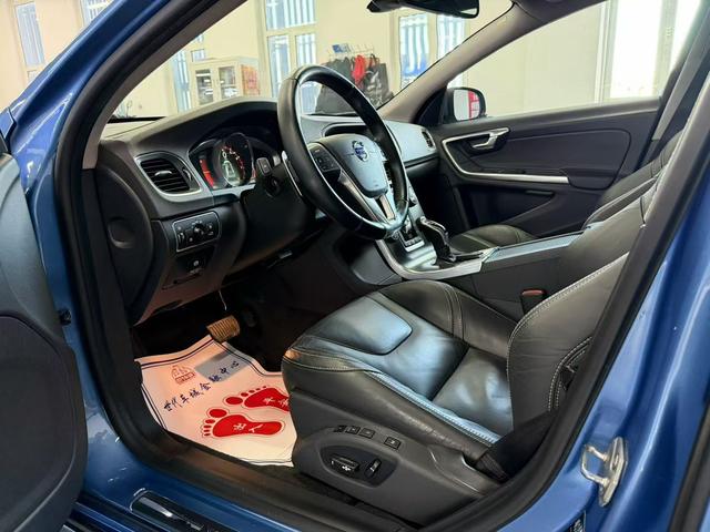Volvo V60 2014 модификация комплектация T5 Smart Elegance Edition – фото 4