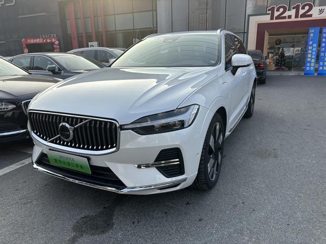 Volvo XC60 PHEV 2024 модификация T8 4WD Long Battery Li f e Pro Smart Elegance Deluxe Edition – фото 1