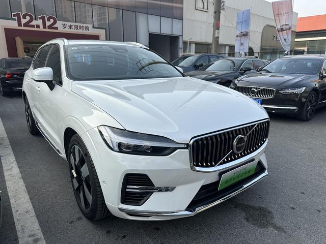 Volvo XC60 PHEV 2024 модификация T8 4WD Long Battery Li f e Pro Smart Elegance Deluxe Edition – фото 3