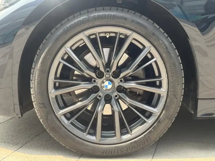 BMW 3 Series 2022 Model 325i M Sports Night Set – фото 9