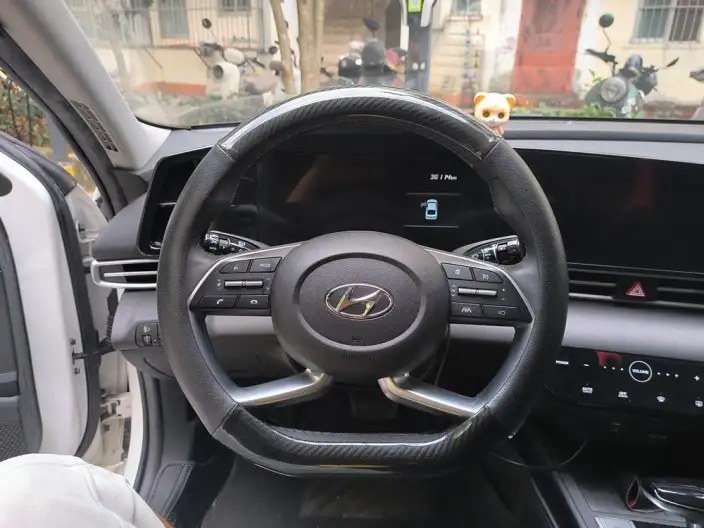 Hyundai Ioniq 2022 Model 1.5L CVT LUX Premium Edition – фото 7