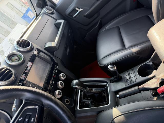 BAIC BJ40 2016 модификация 2.3T автоматическое 4WD Exclusive Edition – фото 9