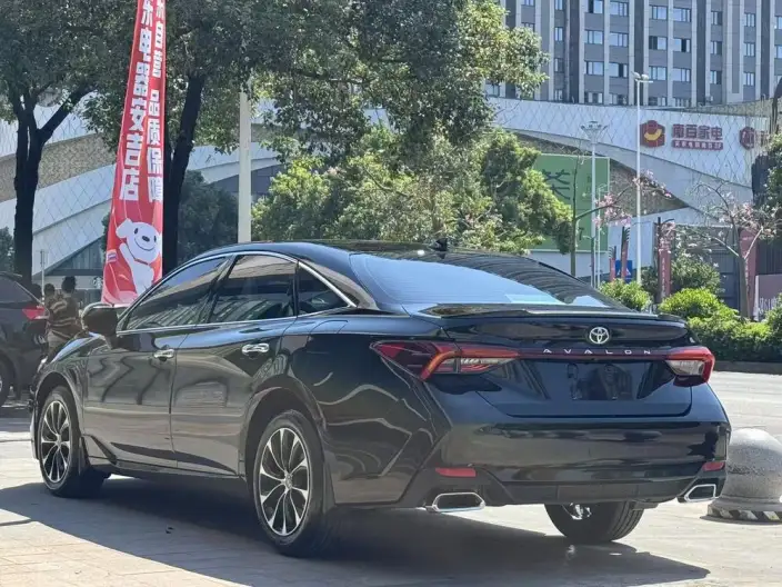 Toyota Avalon 2023 Model 2.5L Automatic Deluxe Edition – фото 5
