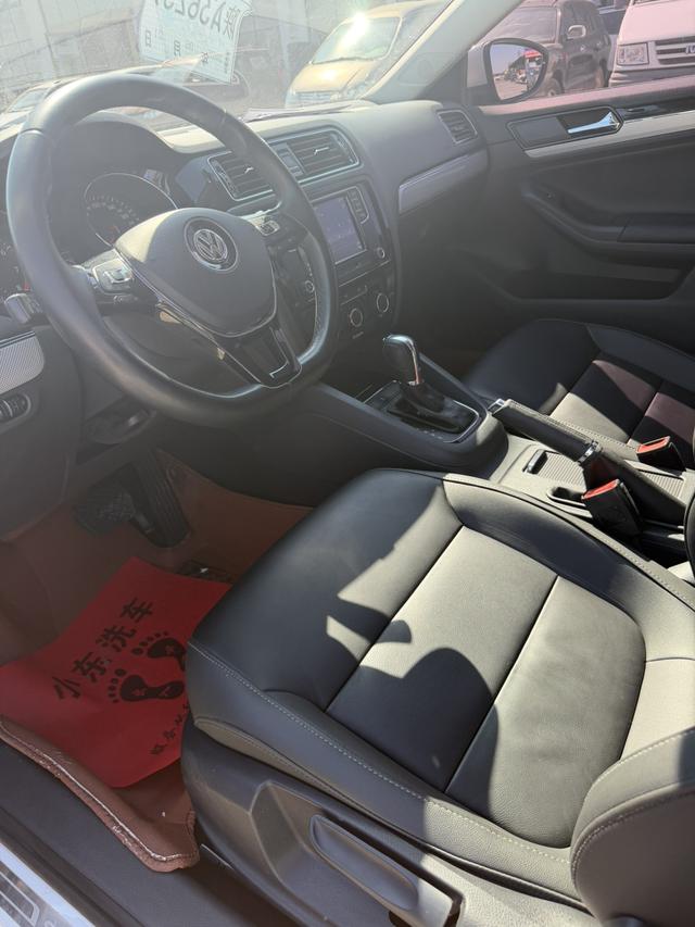 Volkswagen Sagitar 2017 модификация 180TSI автоматическое Leading – фото 3