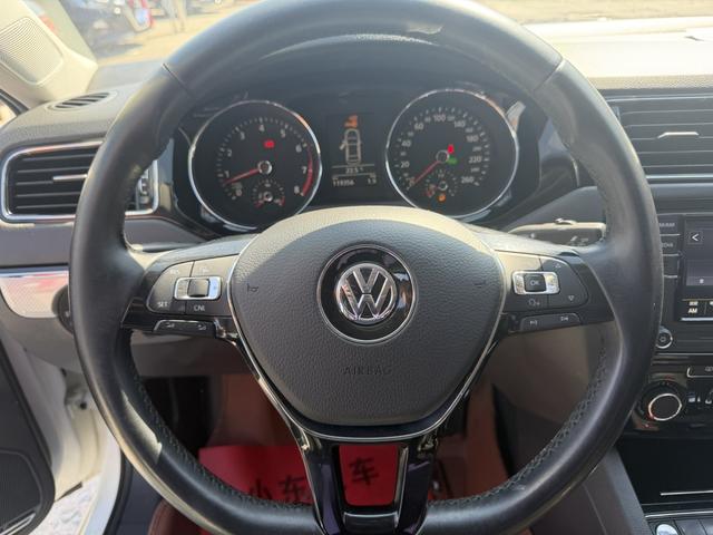 Volkswagen Sagitar 2017 модификация 180TSI автоматическое Leading – фото 4
