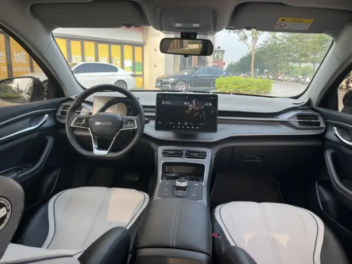 BYD Destroyer 05 2024 Model Honor Edition DM-i 55KM Luxury Model – фото 7