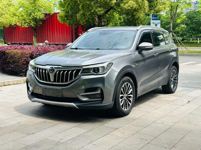 Zhonghua V6 Модель 2018 года 1.5T Automatic Flagship – фото 1