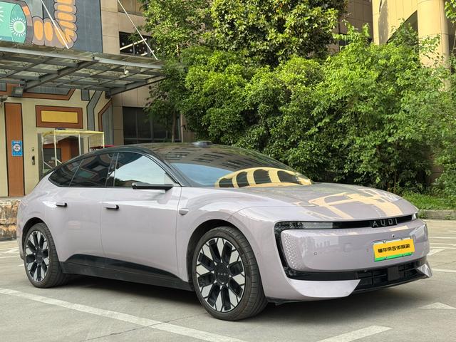 AUDI E5 Sportback 2026 модификация Flagship quattro тип