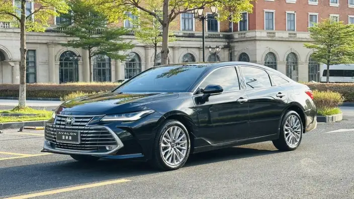 Toyota Avalon 2024 Model 2.0L CVT Deluxe Edition