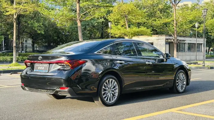 Toyota Avalon 2024 Model 2.0L CVT Deluxe Edition – фото 7