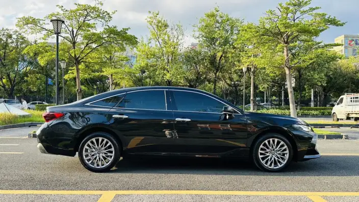 Toyota Avalon 2024 Model 2.0L CVT Deluxe Edition – фото 8