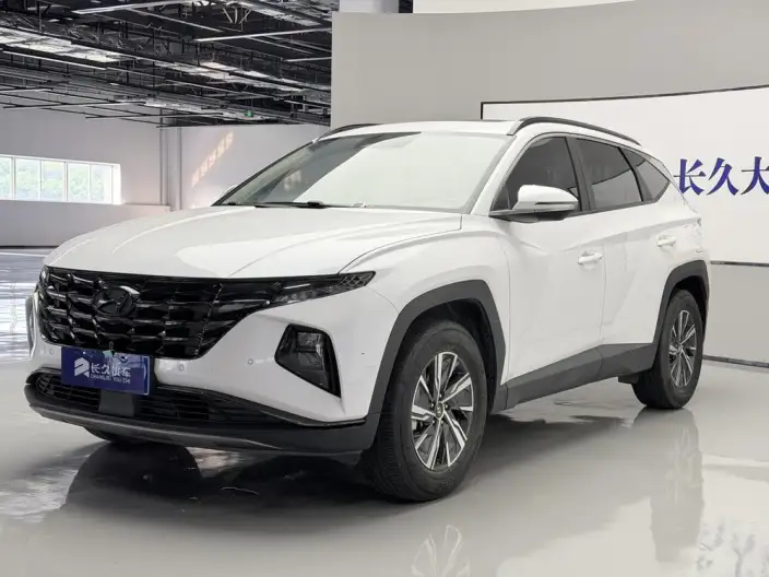 Hyundai Tucson 2022 Model Hyundai Tucson L 2.0L HEV GLT Hybrid · Smart Edition