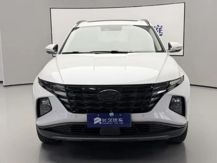 Hyundai Tucson 2022 Model Hyundai Tucson L 2.0L HEV GLT Hybrid · Smart Edition