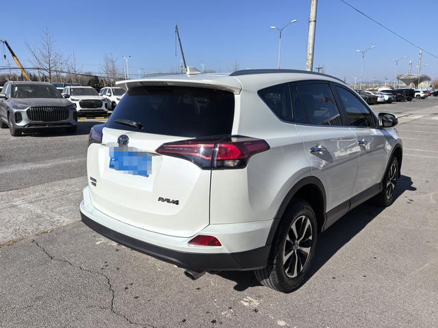Toyota RAV4 Модель 2019 года 2.0L CVT 2WD Fashion edition Country VI – фото 6