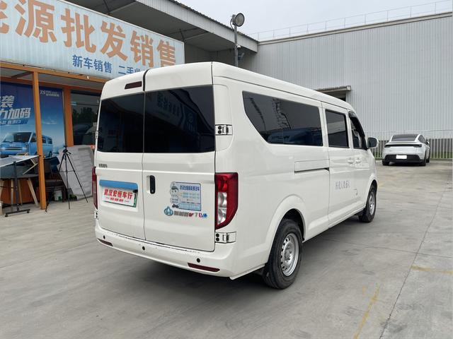 Cross Star V7 EV 2024 239km Passenger Edition Com f ort 6-Seater – фото 7