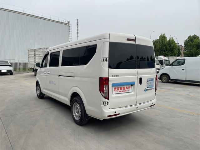 Cross Star V7 EV 2024 239km Passenger Edition Com f ort 6-Seater – фото 9