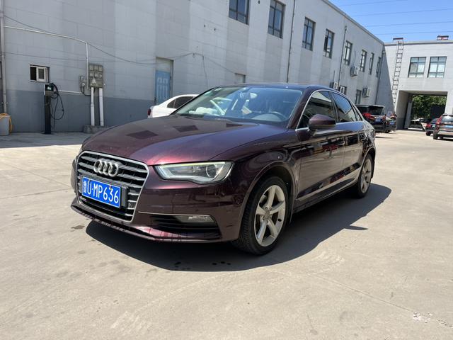 Audi A3 2014 Limousine 35 TFSI Automatic Comfort – фото 1