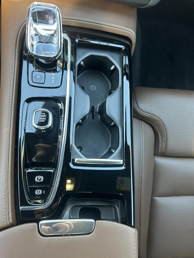 Volvo S90 PHEV 2024 модификация T8 4WD Long Battery Li f e Pro Smart Elegance Deluxe Edition – фото 8