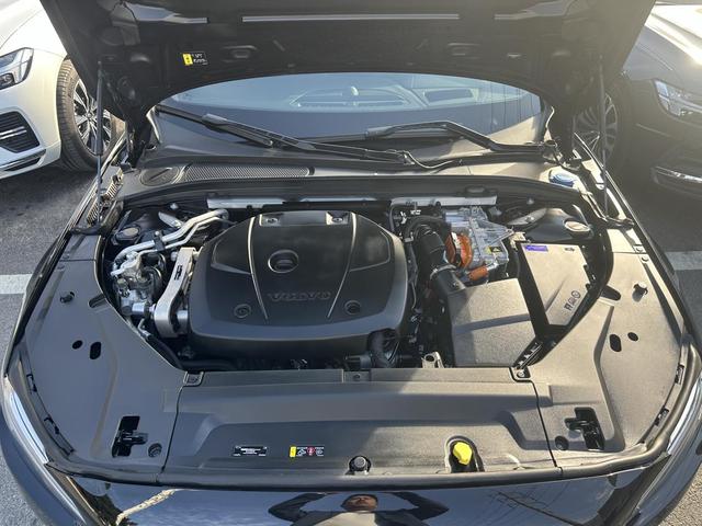 Volvo S90 PHEV 2024 модификация T8 4WD Long Battery Li f e Pro Smart Elegance Deluxe Edition – фото 10