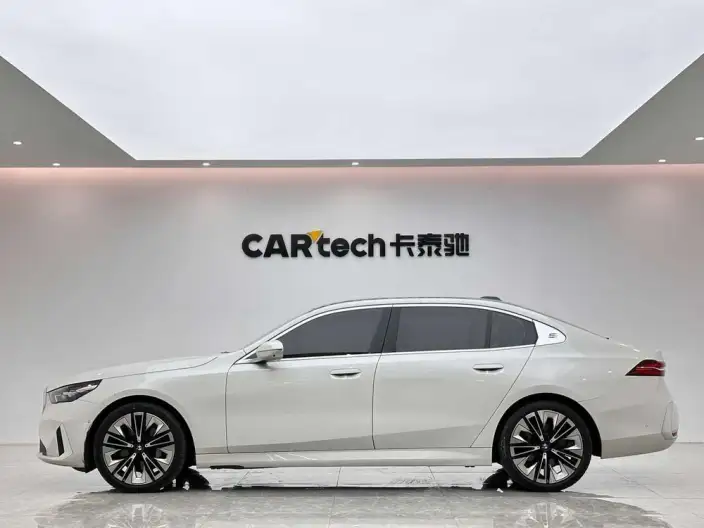 BMW 5 Series 2024 Model 530Li Exclusive Model Luxury Set