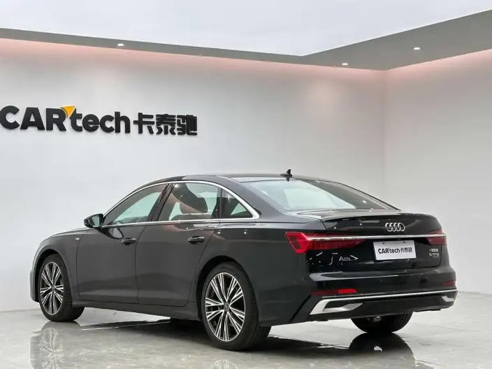 Audi A6L 2022 Model 55 TFSI quattro Exclusive Dynamic Model – фото 5