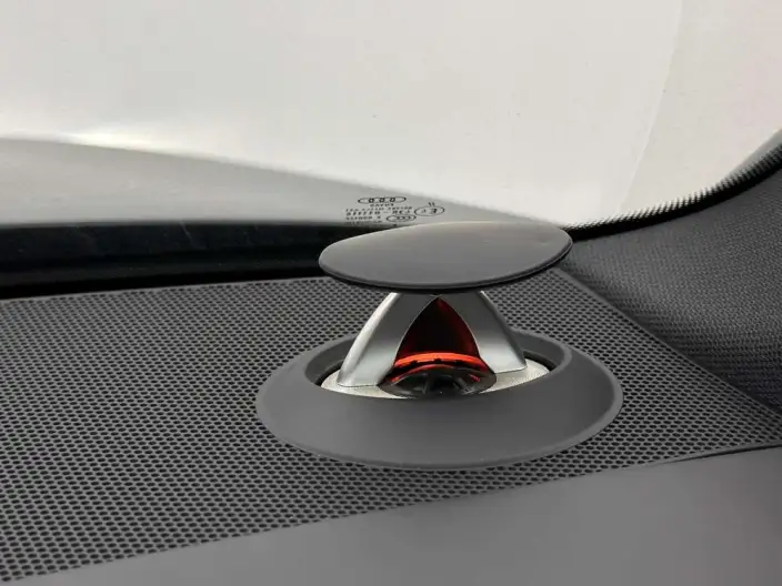 Audi A6L 2022 Model 55 TFSI quattro Exclusive Dynamic Model – фото 8