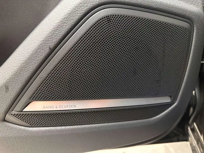 Audi A6L 2022 Model 55 TFSI quattro Exclusive Dynamic Model – фото 9