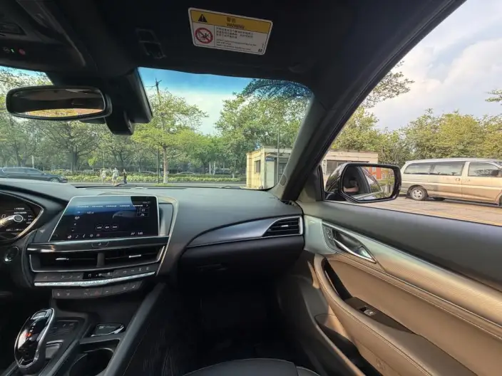 Cadillac CT5 2023 Model 28T Luxury Model Standard Edition – фото 8
