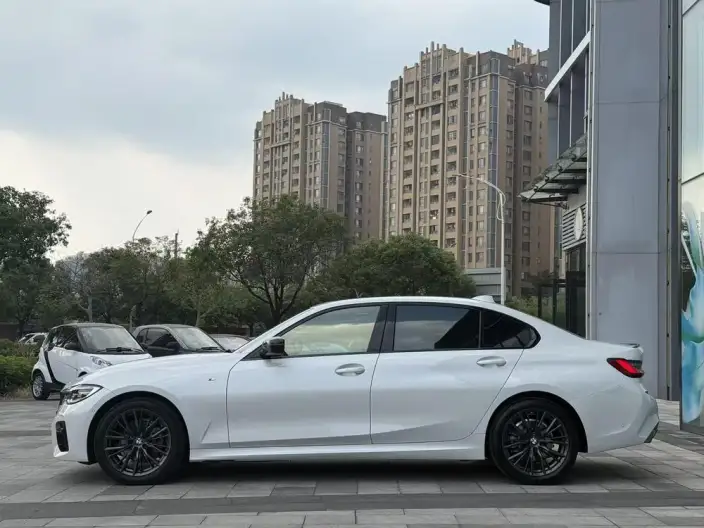 BMW 3 Series 2022 Model 325Li M Sports Night Set