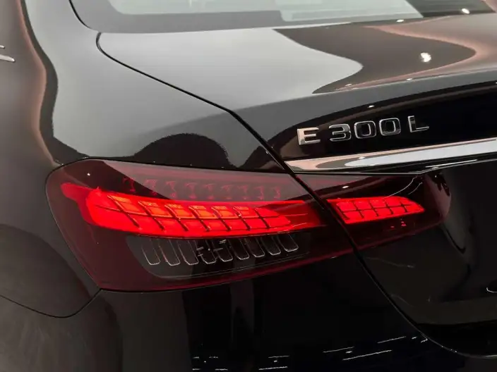 Mercedes-Benz E-Class 2023 Model Facelift E 300 L Luxury Model Sports sedan – фото 9
