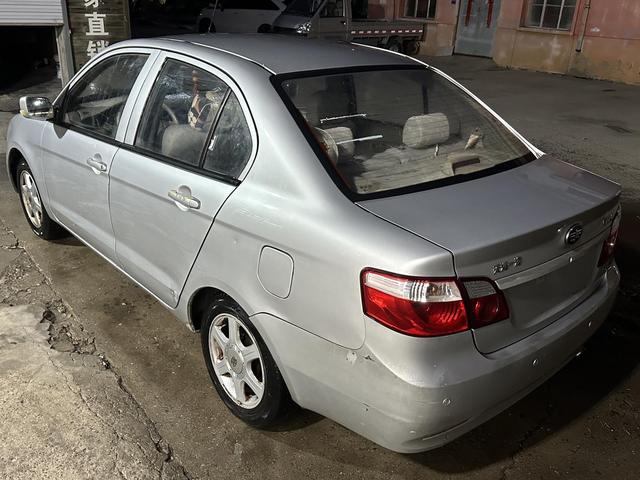 Xiali N5 2011 модификация 1.3L Manual Luxury – фото 4
