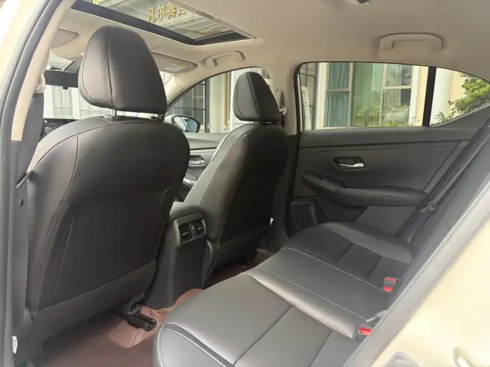 Nissan Sylphy 2023 Model 1.6L CVT Yuexiang Edition – фото 9