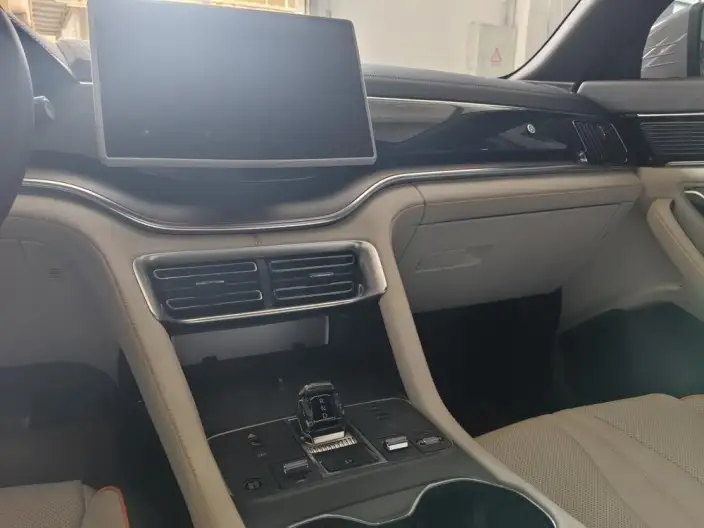 BYD Song PLUS DM 2023 Model DM-i Champion Edition 150KM Flagship PLUS – фото 9