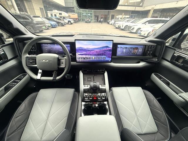 Leopard 5 2023 Navigator
